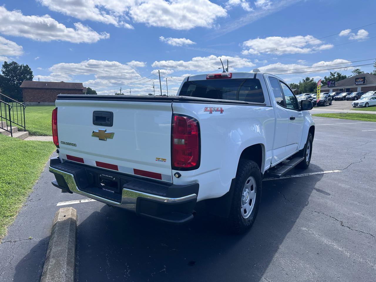 Used 2019 Chevrolet Colorado W/T AWD/4WD image 8
