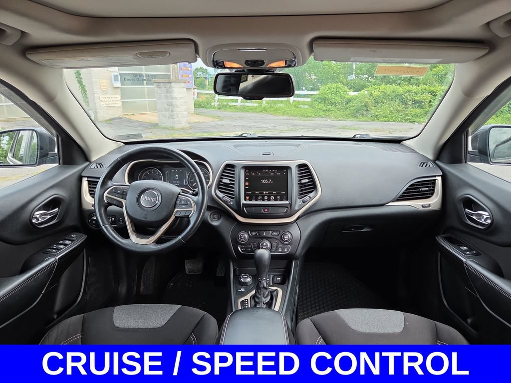 Used 2014 Jeep Cherokee Latitude w/ Comfort/Convenience Group AWD/4WD image 10