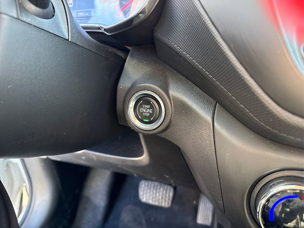 Used 2023 Chevrolet TrailBlazer LT image 28