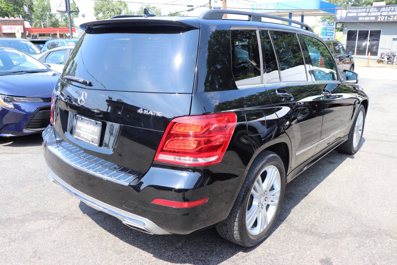 Used 2015 Mercedes-Benz GLK 350 4MATIC image 5