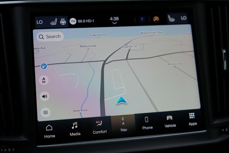 Used 2023 Maserati Levante Modena image 6