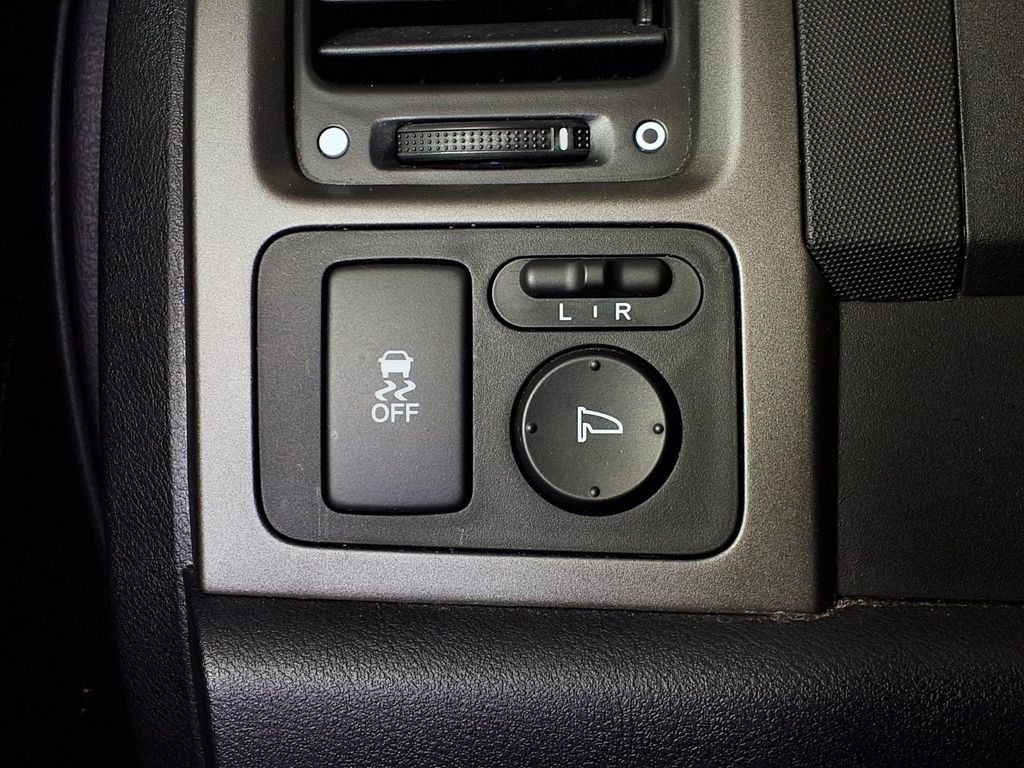 Used 2010 Honda CR-V LX image 24