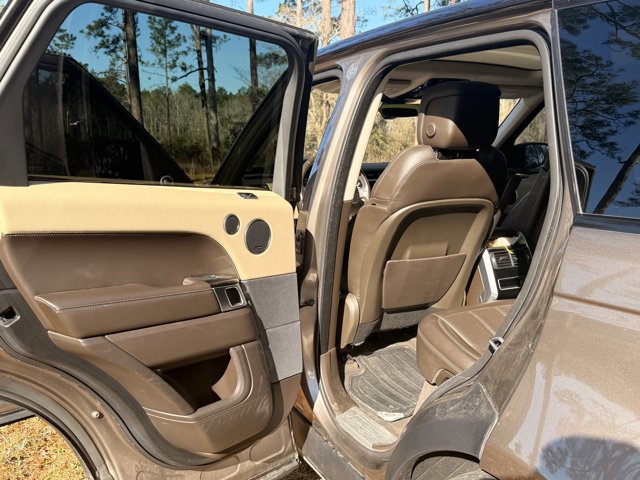 Used 2018 Land Rover Range Rover Sport HSE image 29