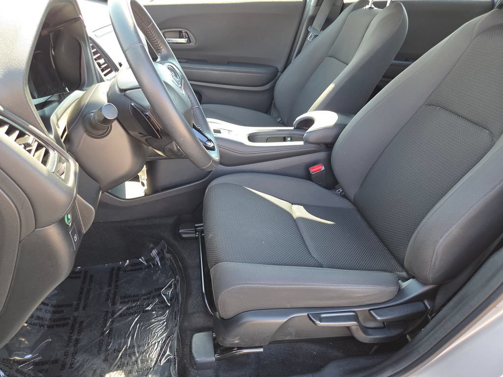 Used 2019 Honda HR-V Sport image 6