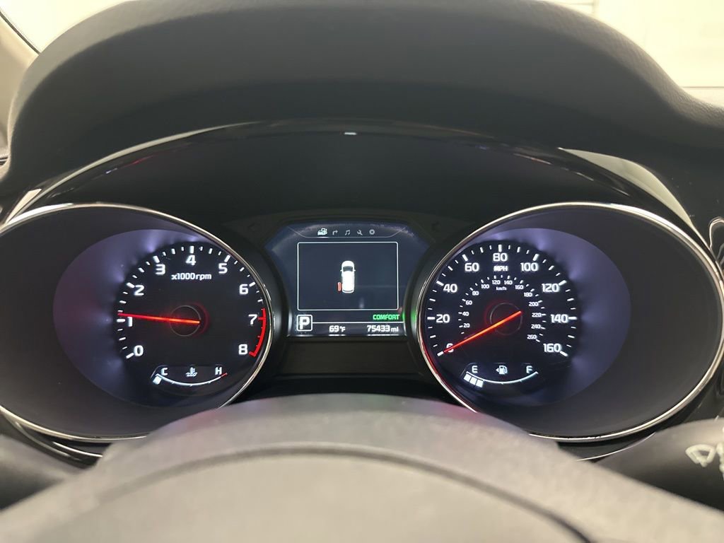 Used 2018 Kia Sedona SX image 18