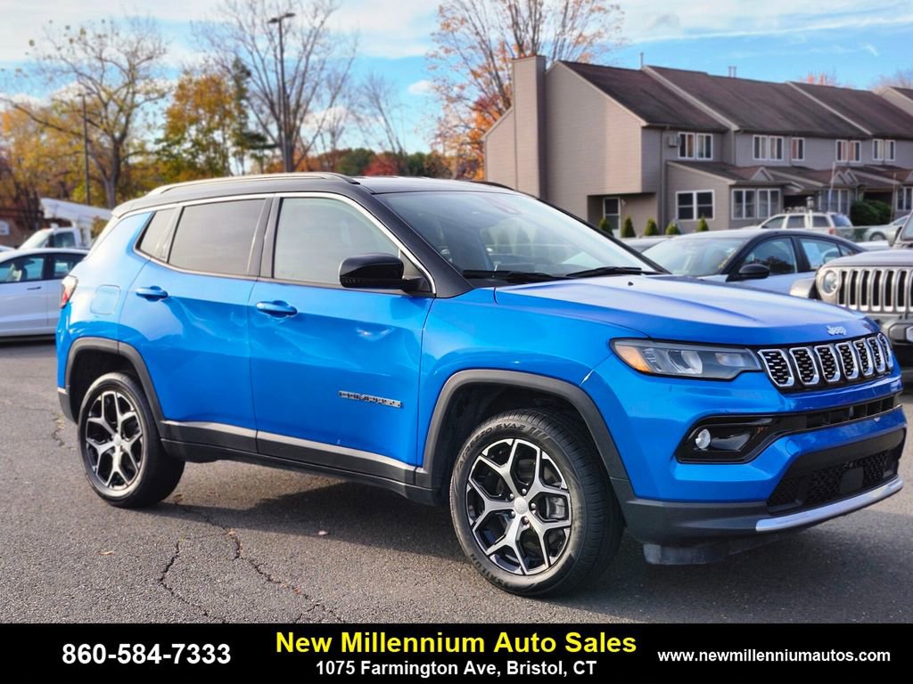 Used 2024 Jeep Compass Limited image 7