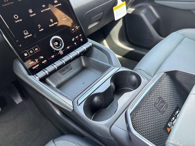 New 2027 GMC Terrain AT4 w/ Technology Package II AWD/4WD image 26