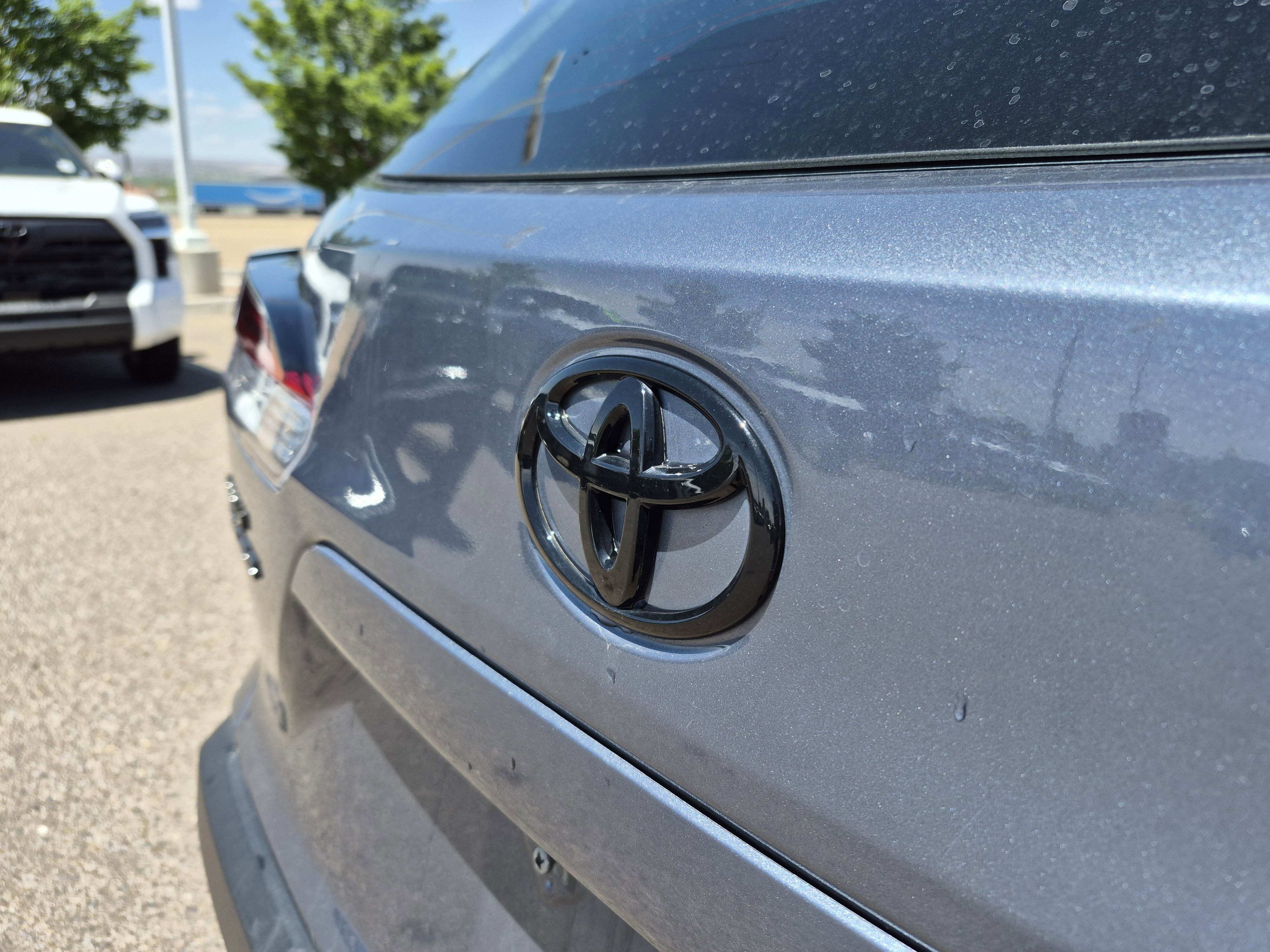 Used 2025 Toyota Corolla Cross AWD Hybrid image 22