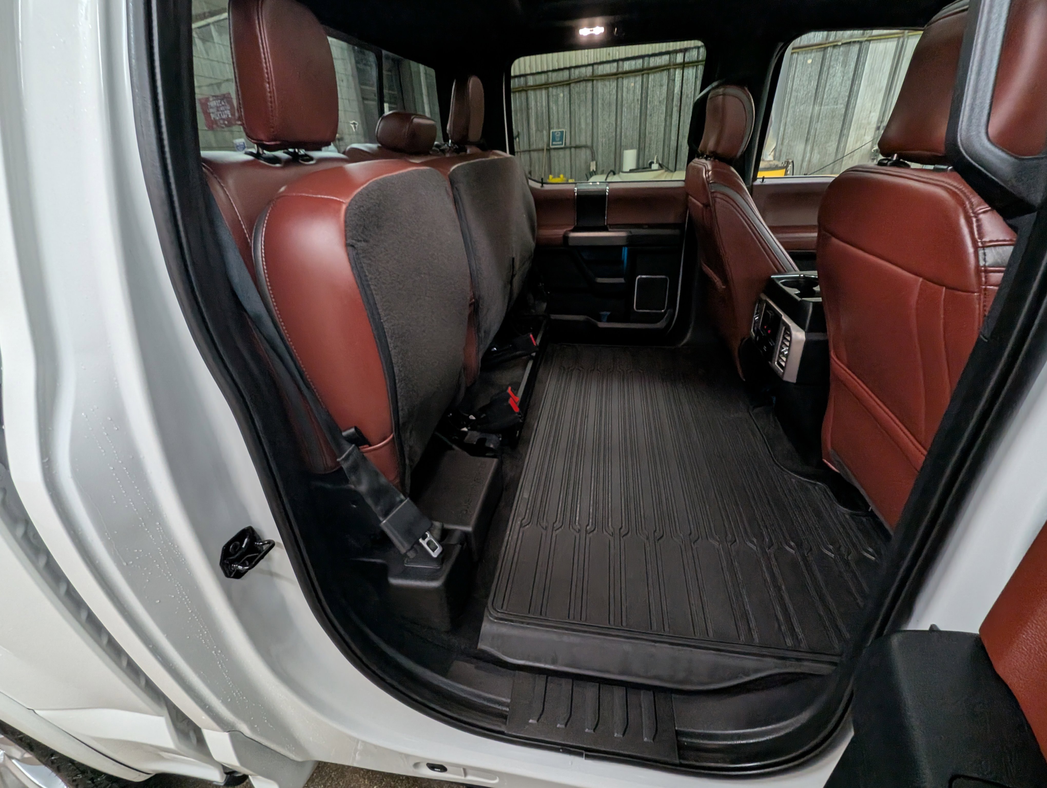 Used 2020 Ford F150 Platinum w/ Equipment Group 701A Luxury image 5