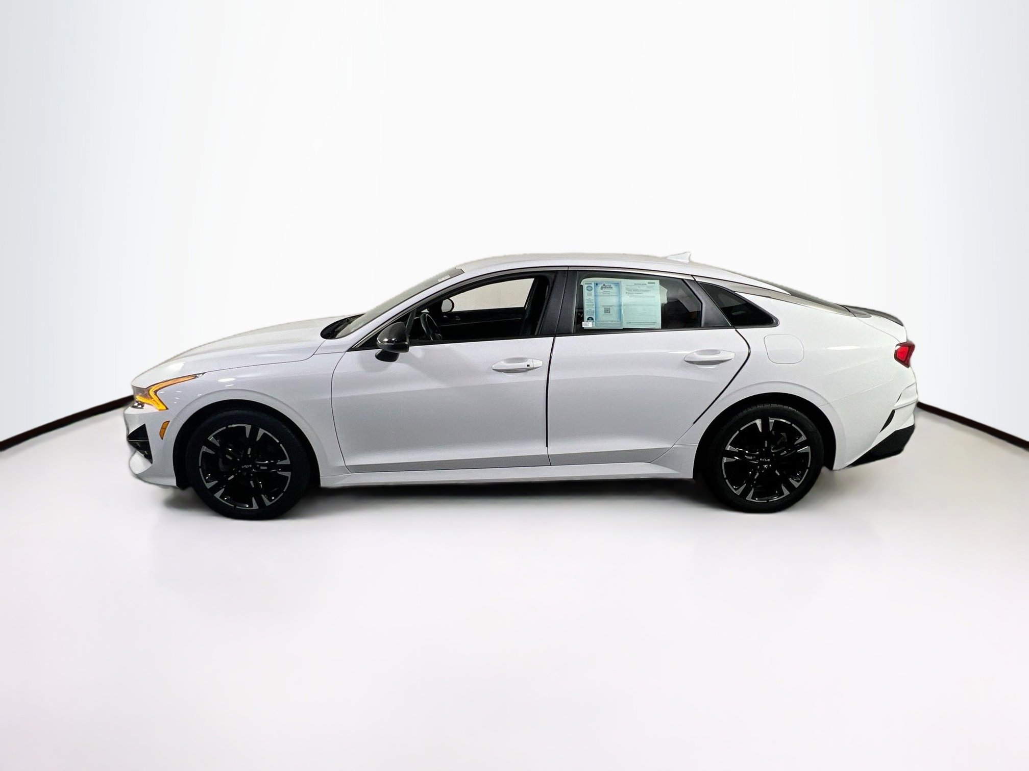 Used 2024 Kia K5 GT-Line w/ GT-Line Premium Package image 8