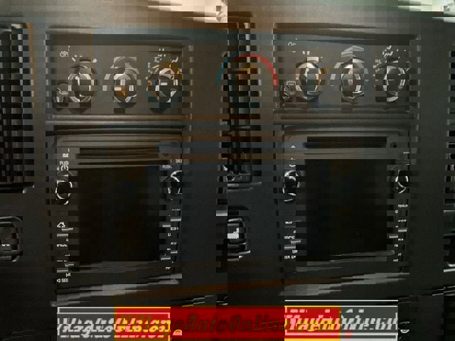 Used 2018 Chevrolet Express 2500 w/ Driver Convenience Package image 17