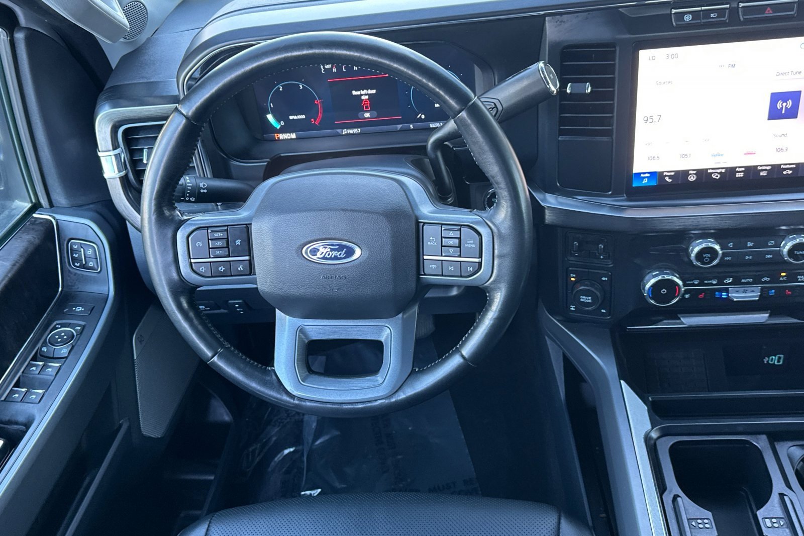 Used 2024 Ford F250 Lariat w/ Sport Appearance Package image 17