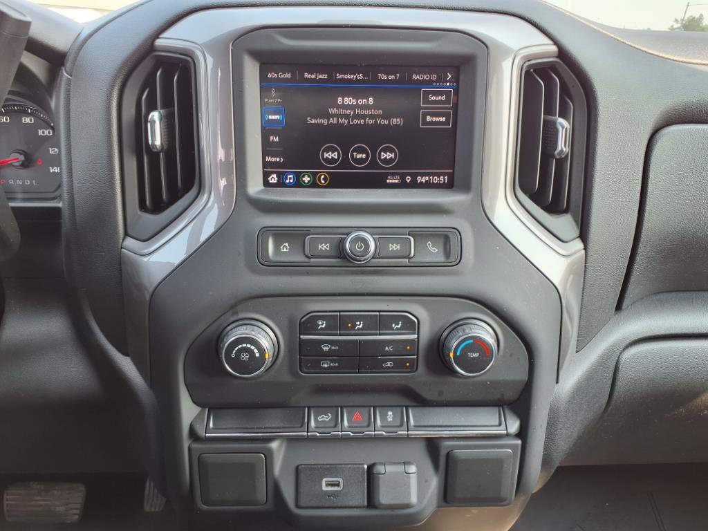 Used 2020 Chevrolet Silverado 1500 Custom w/ Custom Value Package AWD/4WD image 19