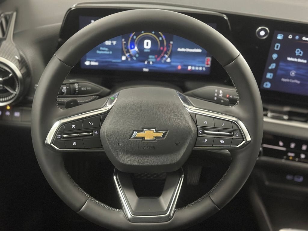 New 2027 Chevrolet Equinox LT FWD image 4