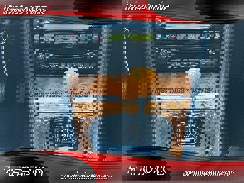 Used 2004 Jaguar XJ8 image 21