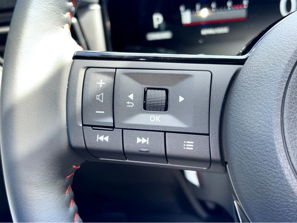 New 2026 Nissan Kicks SR w/ SR Premium Package FWD image 17
