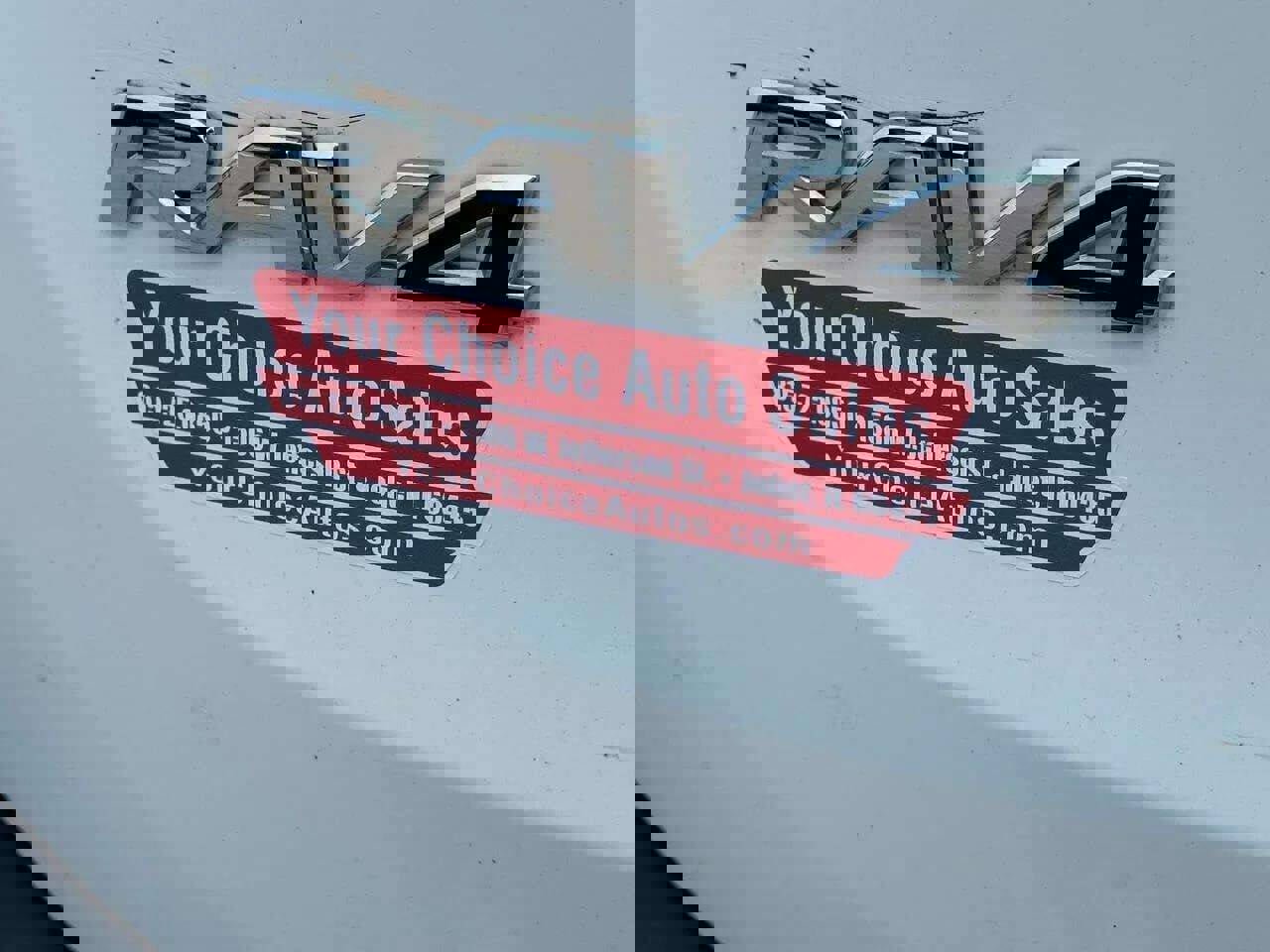 Used 2015 Toyota RAV4 XLE image 26