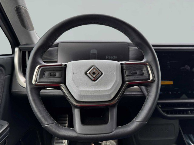 Used 2024 Rivian R1S Adventure image 31