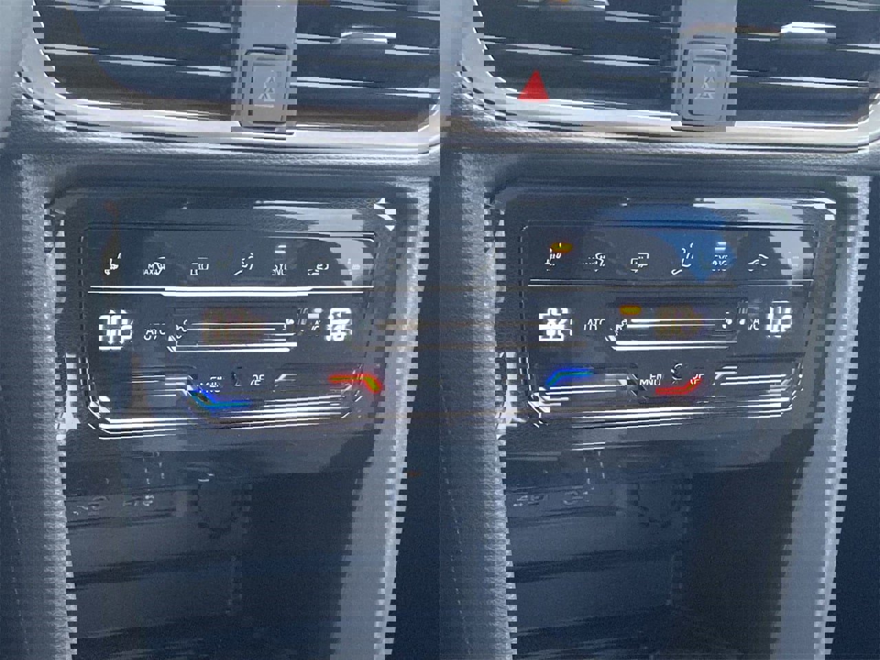 New 2026 Volkswagen Taos SE image 24