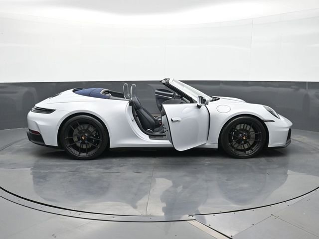 Certified 2026 Porsche 911 Carrera 4 GTS image 30