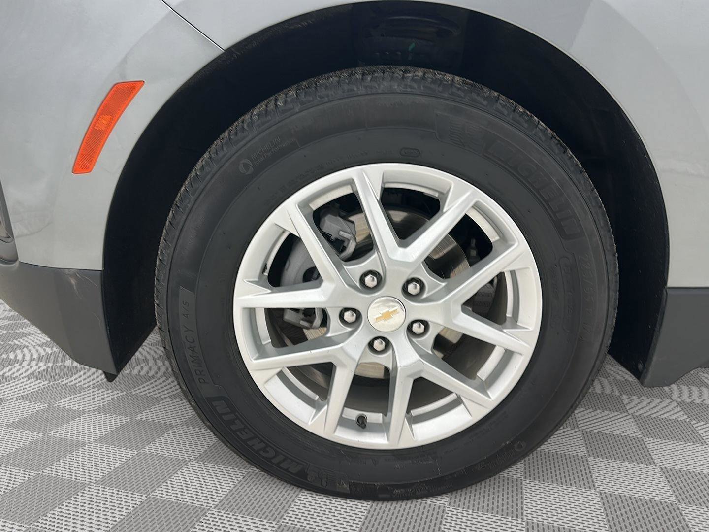 Used 2023 Chevrolet Equinox LS w/ LS Convenience Package FWD image 30