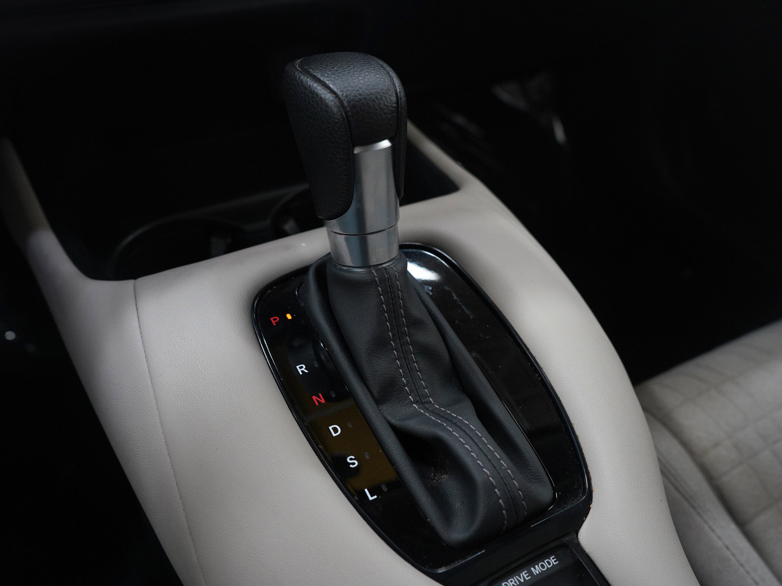 Used 2023 Honda HR-V LX image 23