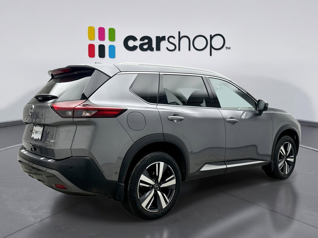 Used 2023 Nissan Rogue SL w/ SL Premium Package image 5