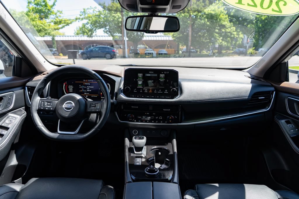 Used 2021 Nissan Rogue Platinum AWD/4WD image 10