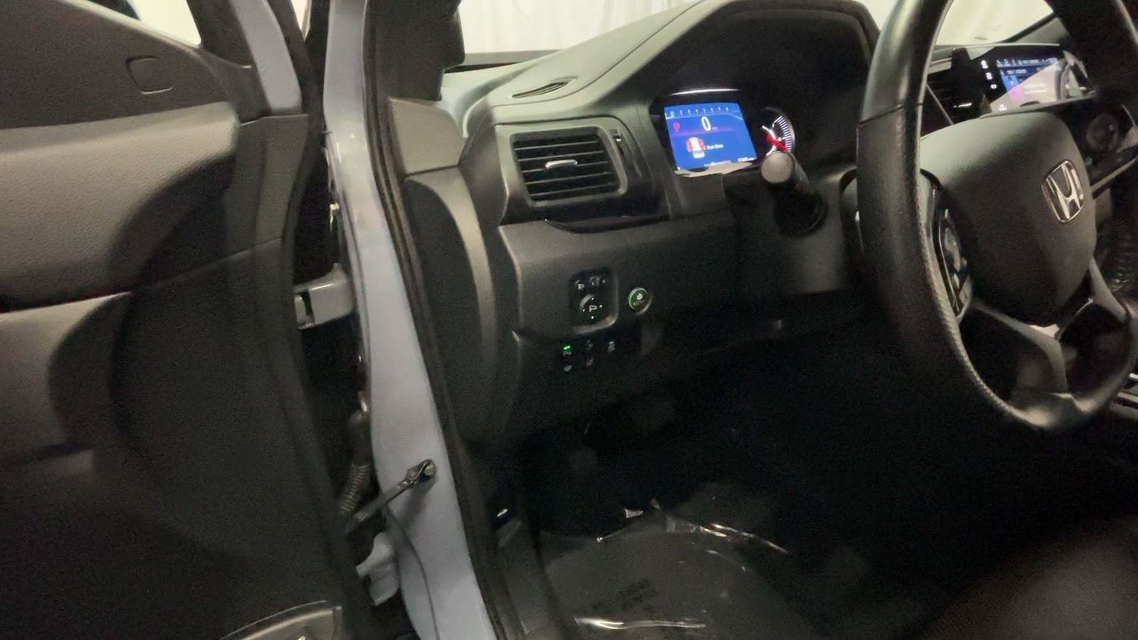Certified 2024 Honda Passport Black Edition image 30