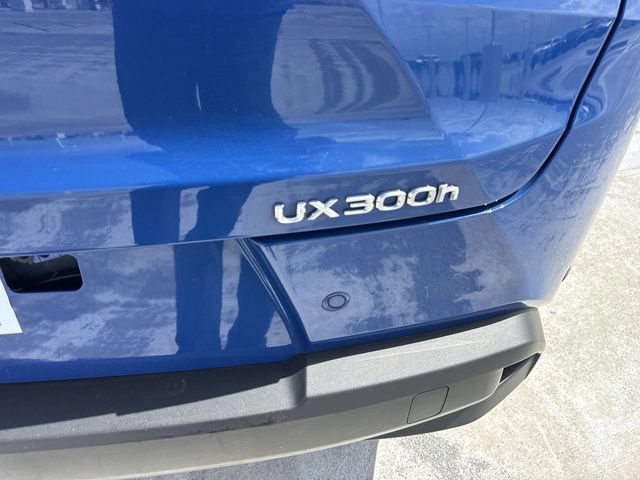 Used 2025 Lexus UX 300h FWD w/ Accessory Package (Z2) image 25