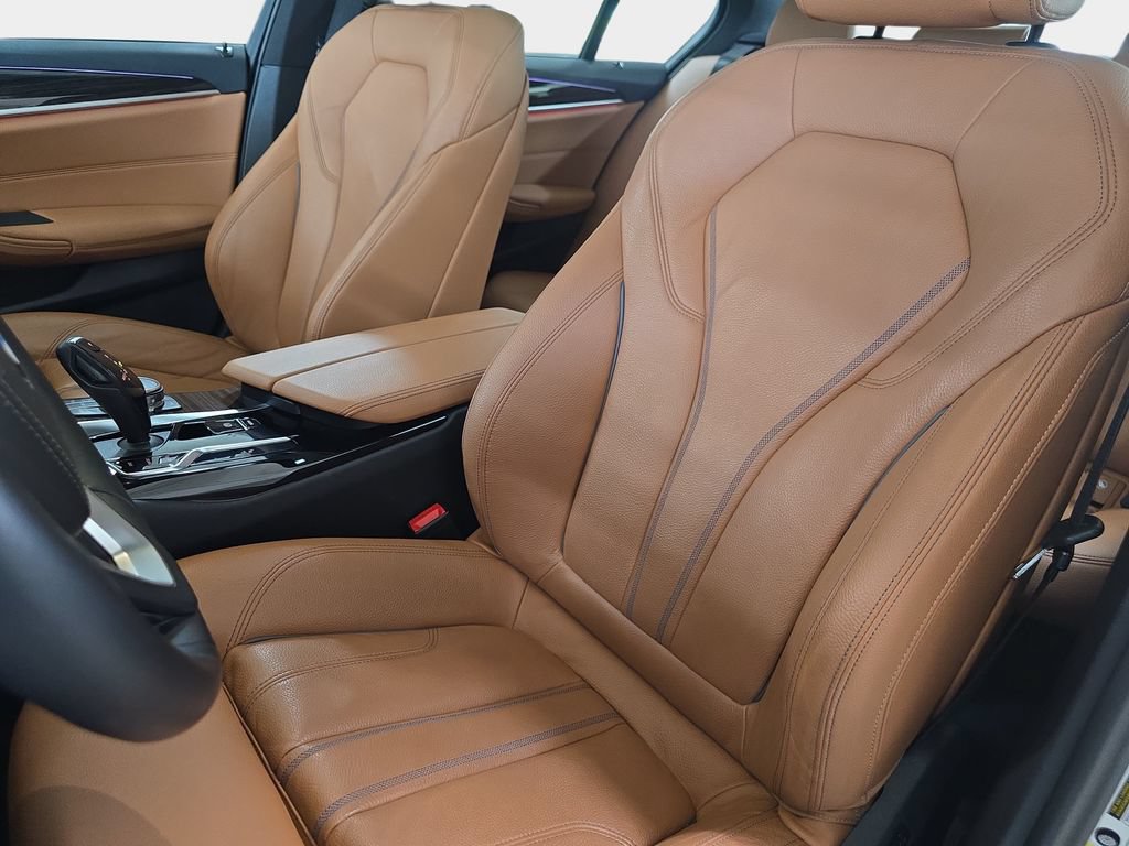 Certified 2023 BMW 530i w/ Premium Package RWD image 17