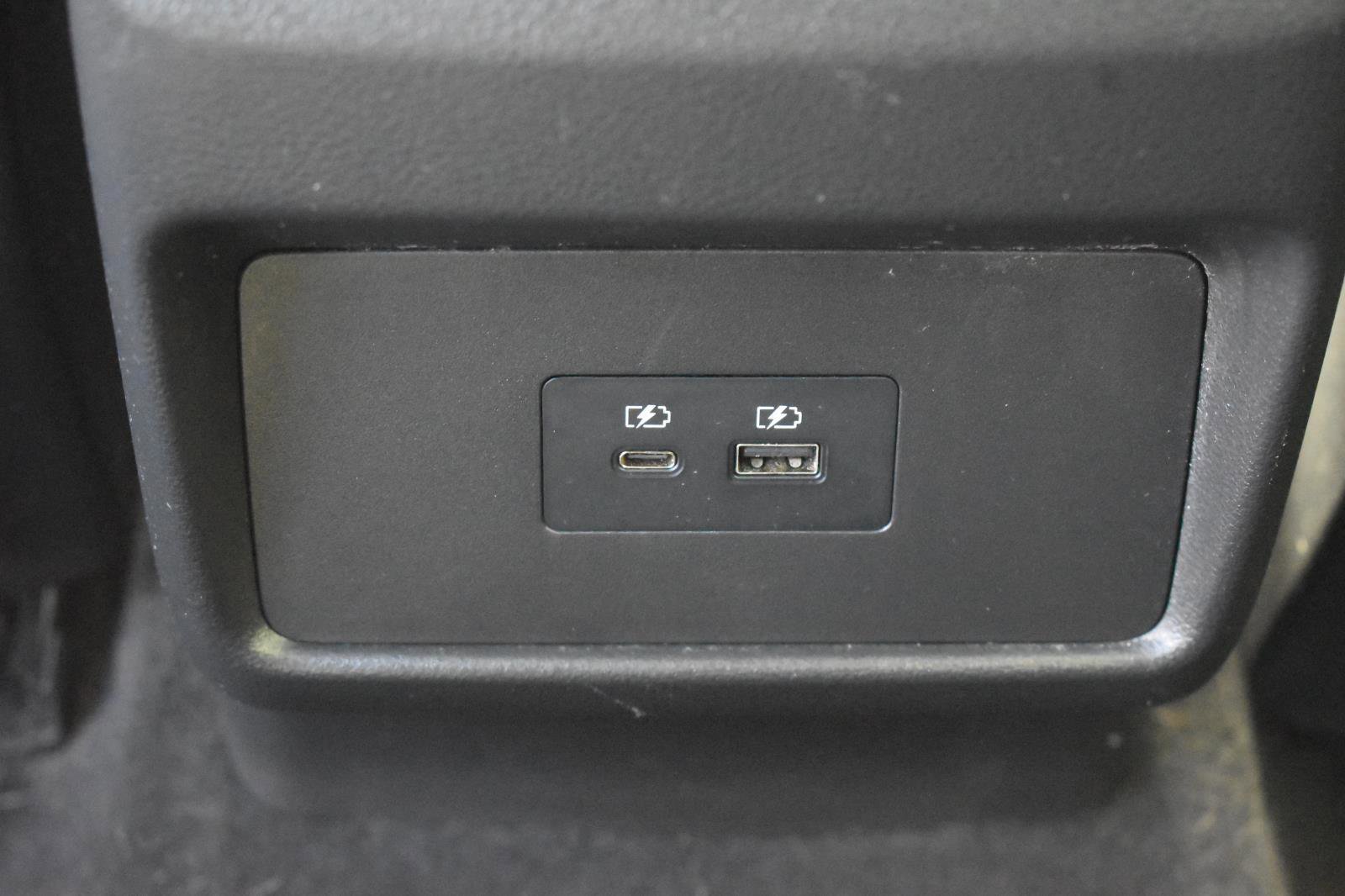 Used 2023 Nissan Rogue SV image 19