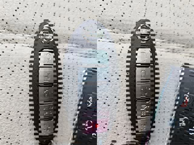 Used 2023 Nissan Murano Platinum w/ Cargo Package image 40