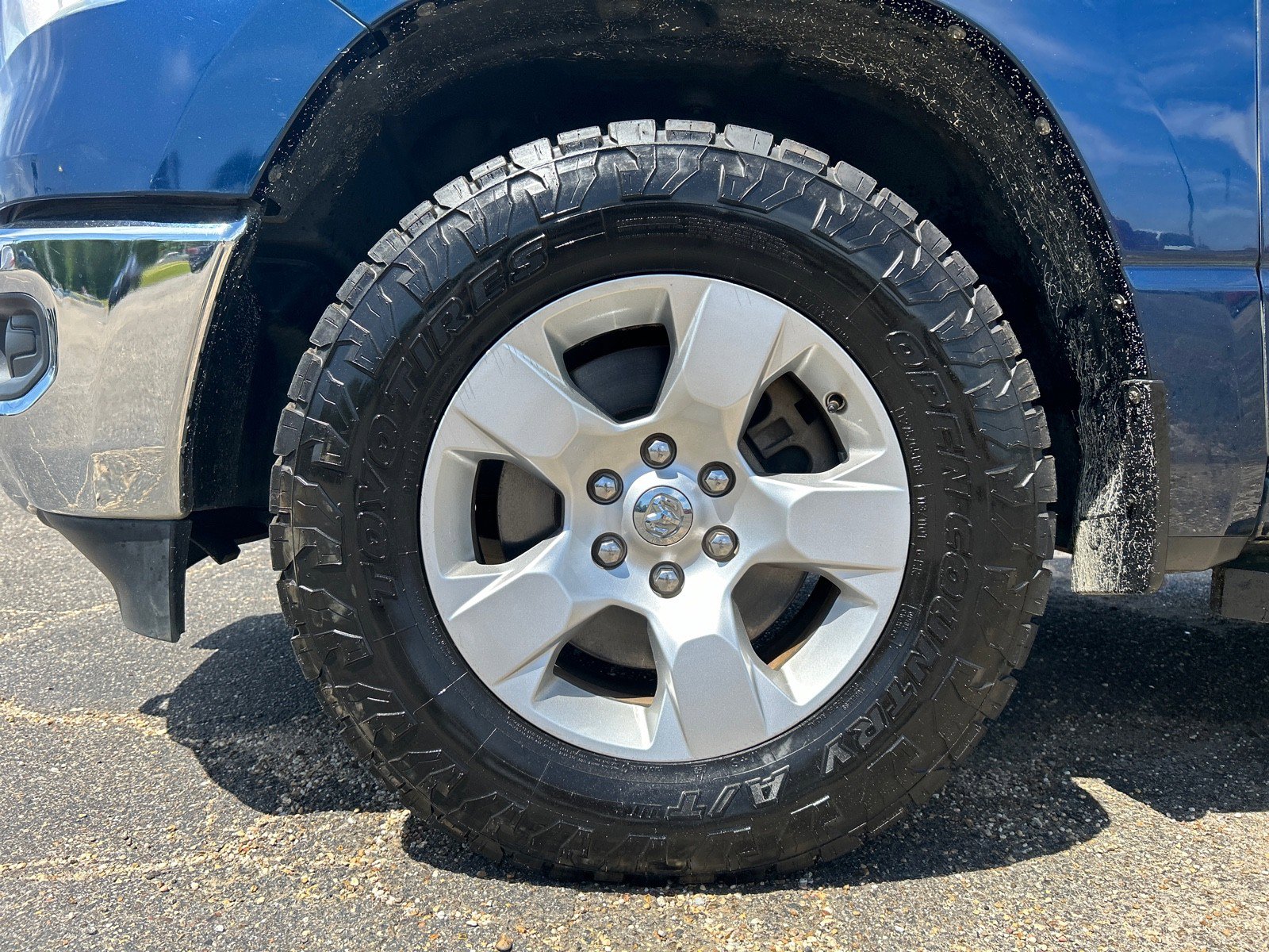 Used 2019 RAM 1500 Big Horn AWD/4WD image 9