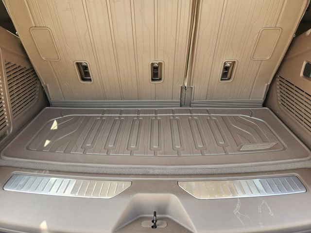 Used 2023 GMC Yukon Denali w/ LPO, Floor Liner Package AWD/4WD image 33
