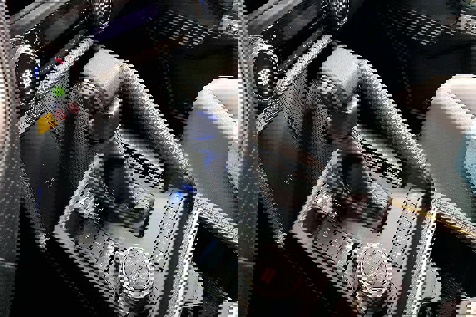 Used 2025 Toyota 4Runner Trailhunter image 16