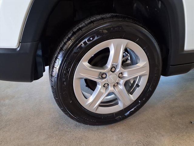 Used 2023 Jeep Compass Latitude w/ Convenience Group image 8