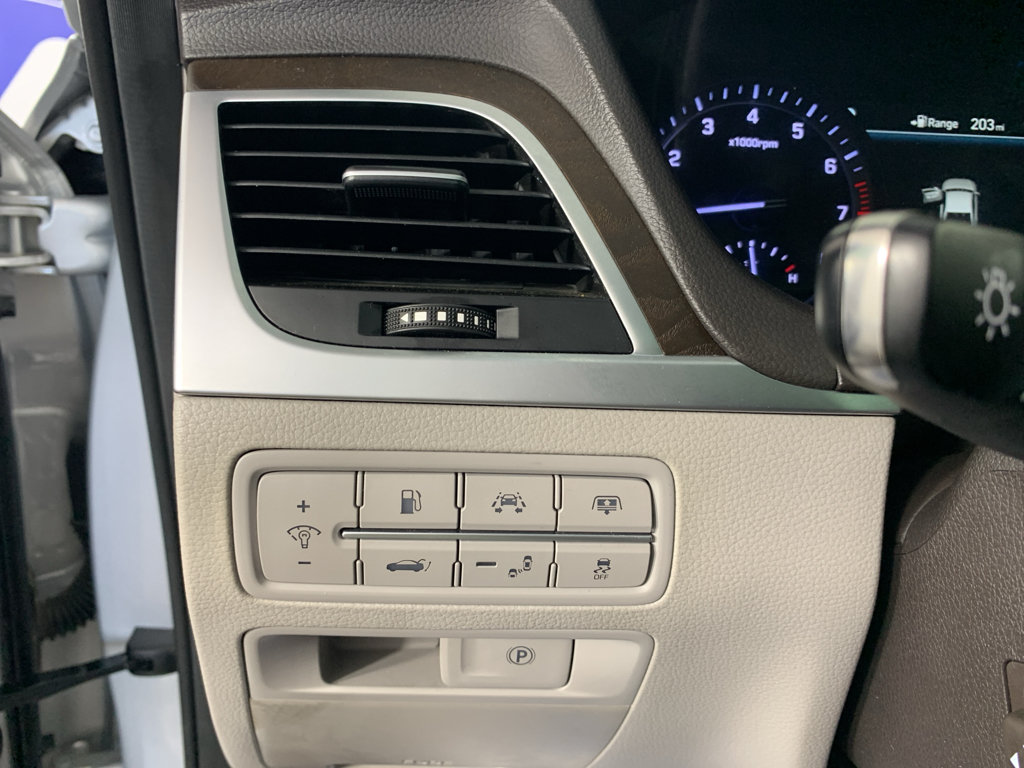 Used 2019 Genesis G80 5.0 Ultimate RWD image 16