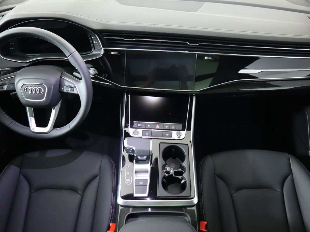New 2025 Audi Q8 Premium Plus image 13