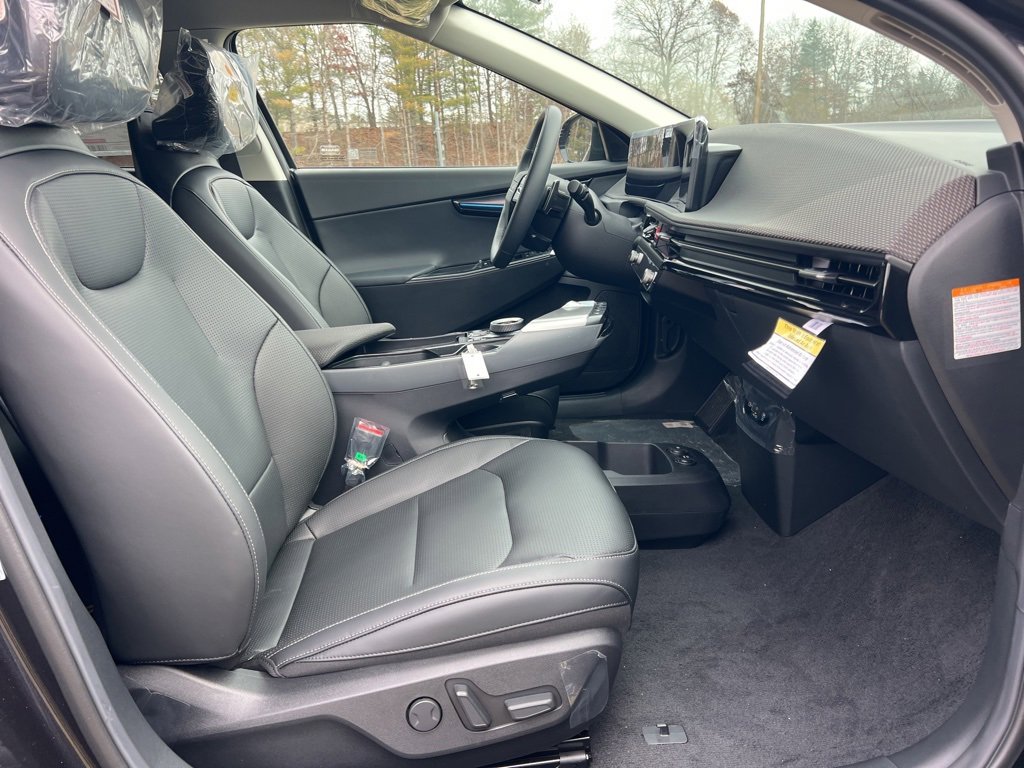 New 2025 Kia EV6 Wind image 14