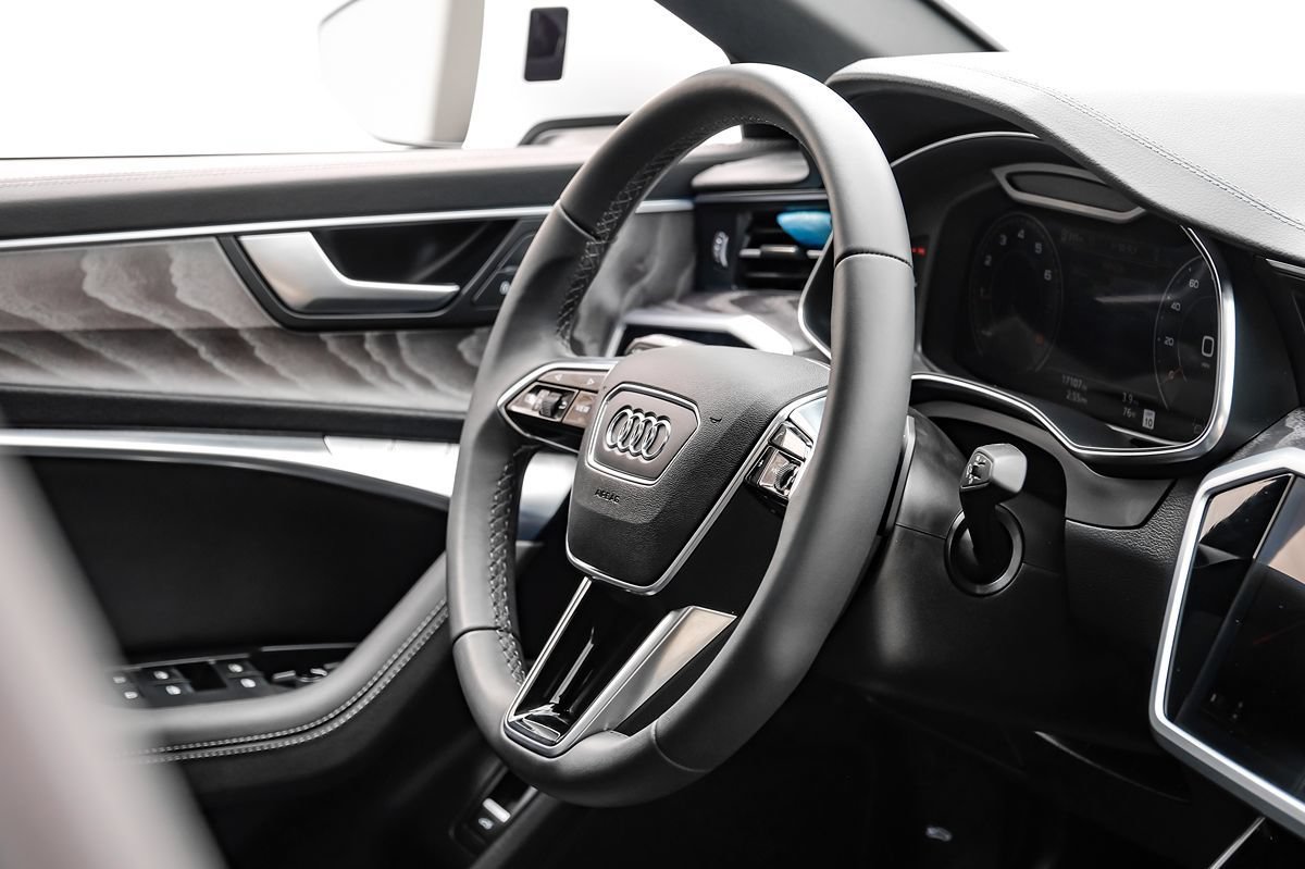 Used 2025 Audi A6 Premium Plus AWD/4WD image 12
