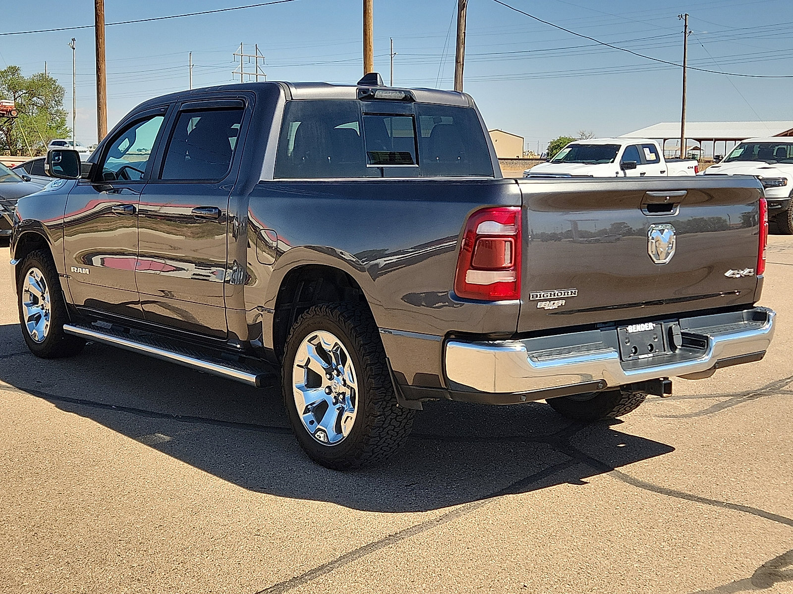 Used 2022 RAM 1500 Big Horn AWD/4WD image 3