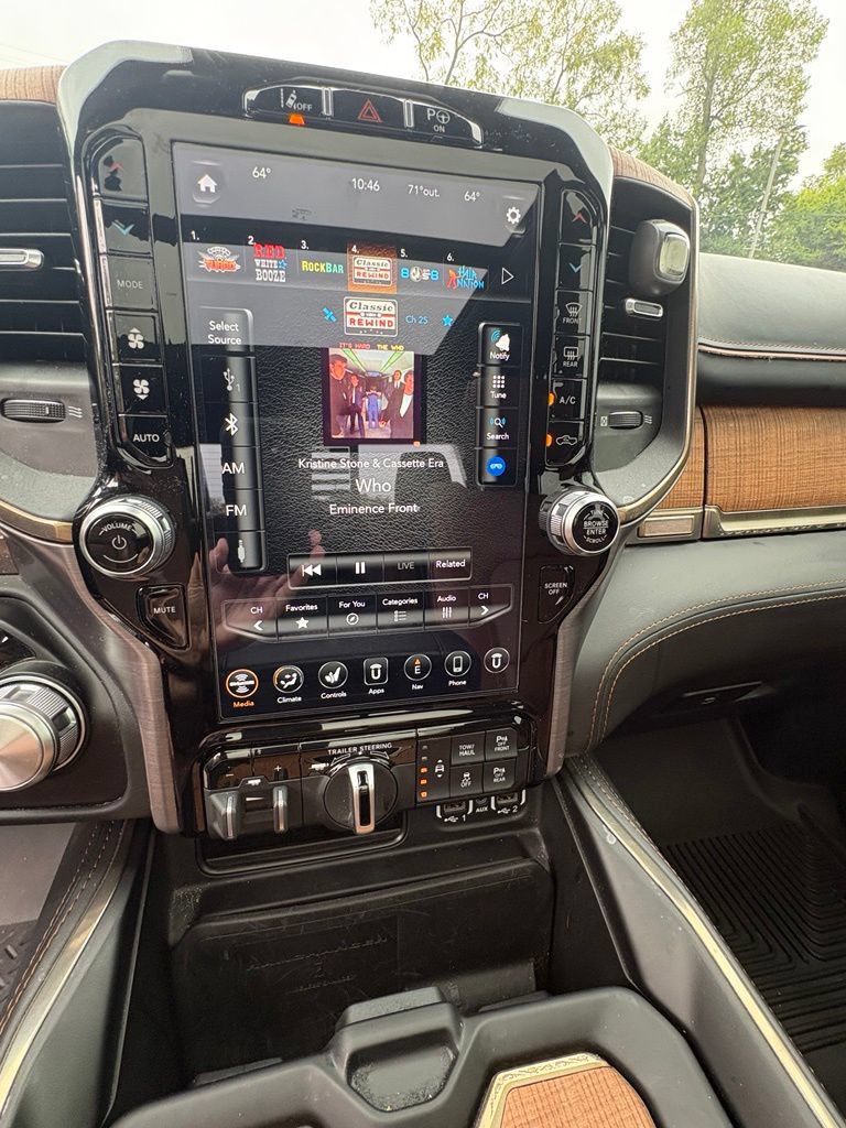 Used 2021 RAM 1500 Limited AWD/4WD image 12