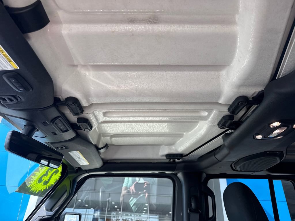 Used 2023 Jeep Gladiator Overland image 23