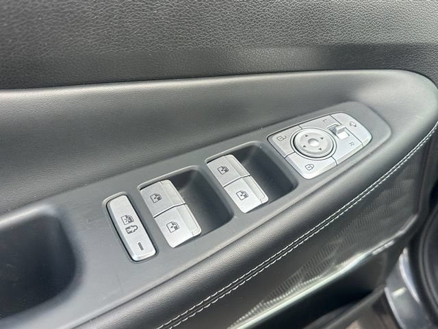 Used 2023 Hyundai Santa Fe Calligraphy AWD/4WD image 16