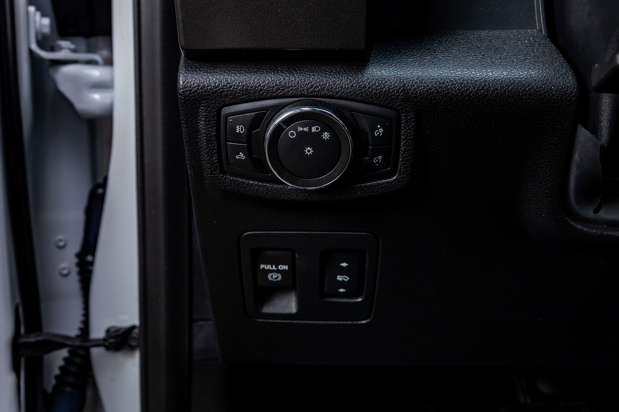 Used 2018 Ford F150 XLT w/ Equipment Group 302A Luxury image 20