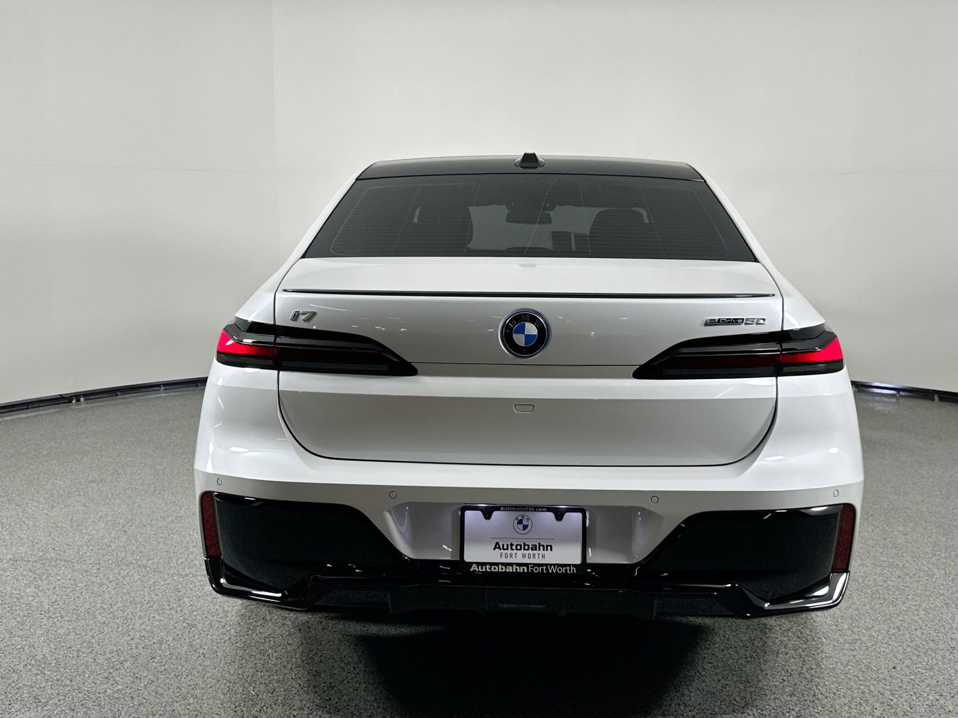 New 2026 BMW i7 eDrive50 w/ M Sport Package image 5