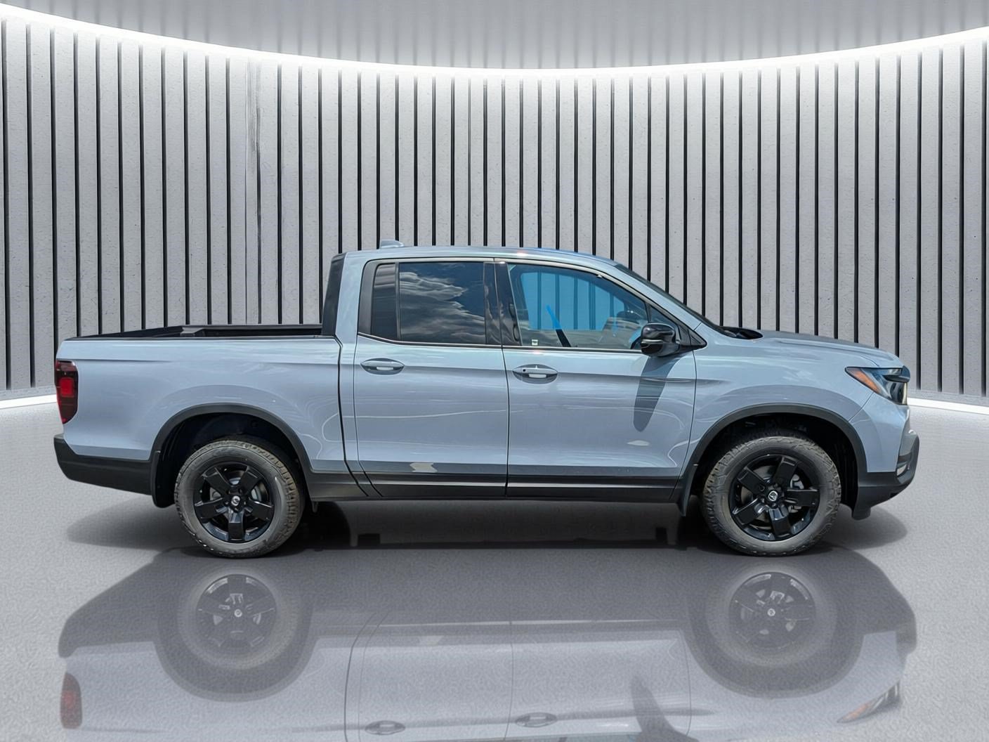 New 2026 Honda Ridgeline Black Edition image 3
