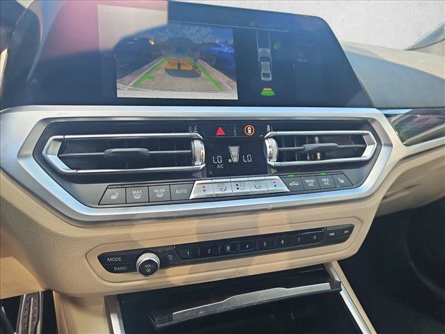 Used 2022 BMW 330i Sedan w/ M Sport Package RWD image 12