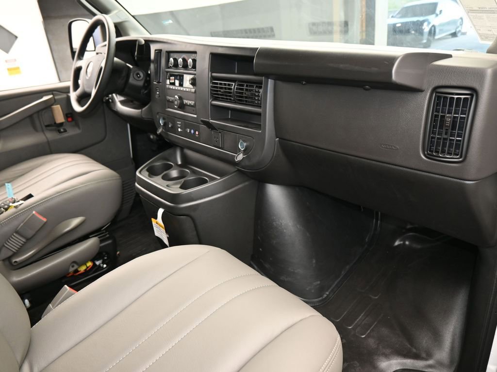 New 2025 Chevrolet Express 2500 w/ Driver Convenience Package image 40